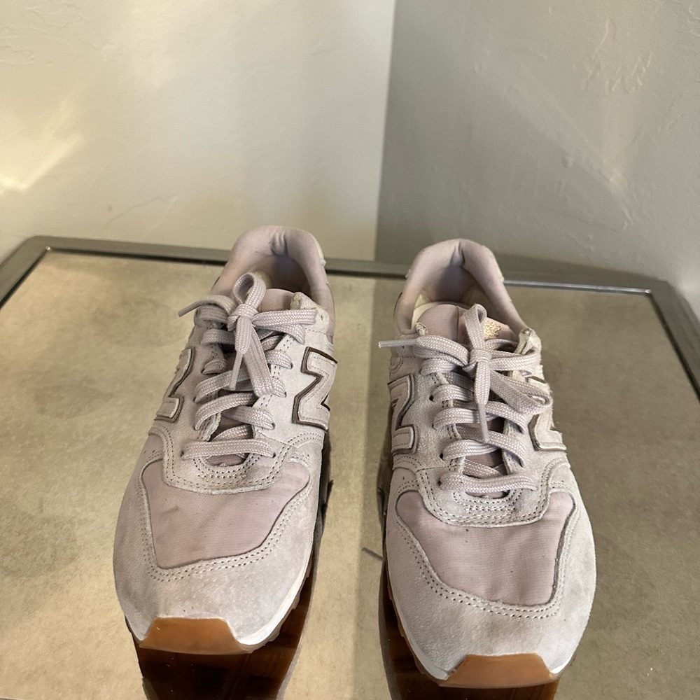 New Balance - Picture 2 of 6